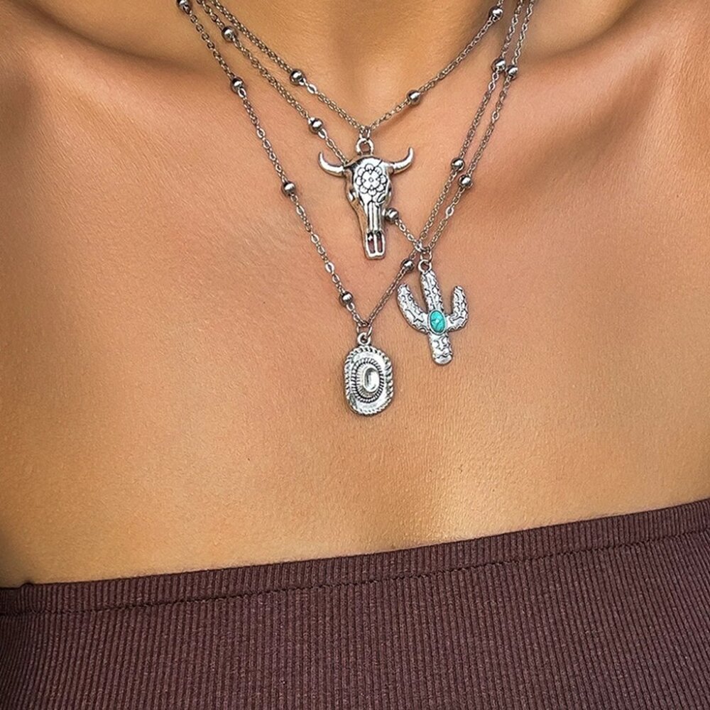 B253 Silvery Western Steer Cactus Pendant Adjustable Multi Layer Necklace - Picture 2 of 6